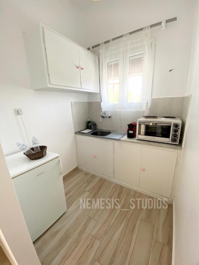 Aegina Nemesis Studios מראה חיצוני תמונה
